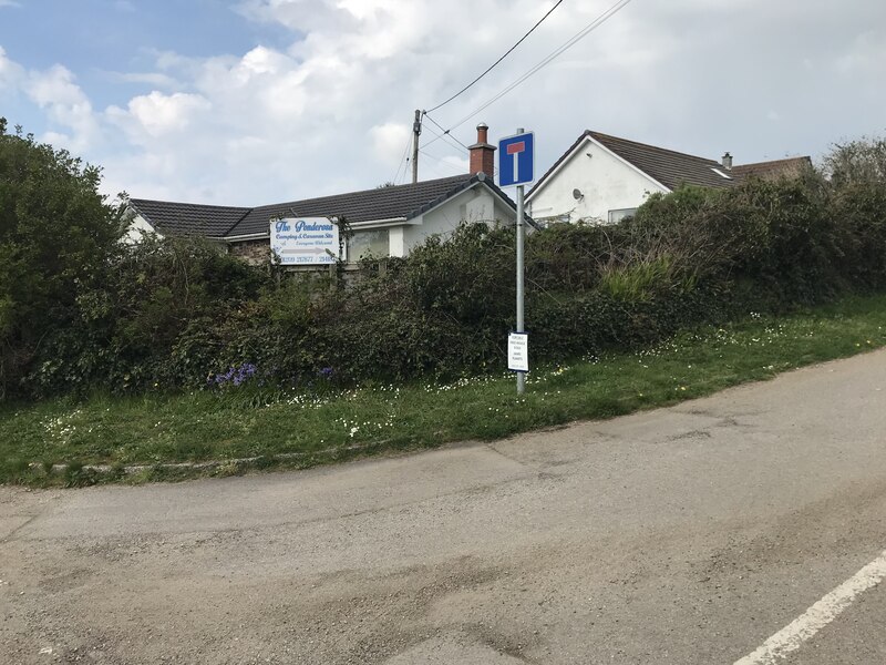 No Through Road Sign Paul Barnett Geograph Britain And Ireland