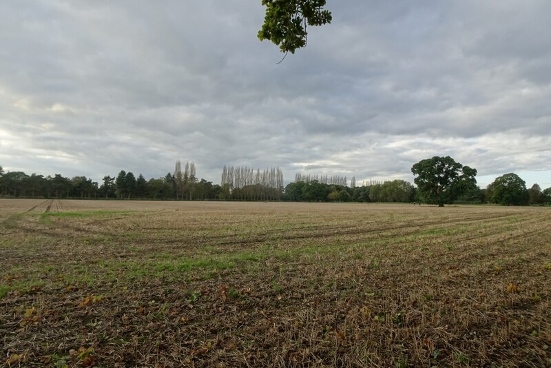 Field East Of The Golf Course Ds Pugh Geograph Britain And Ireland