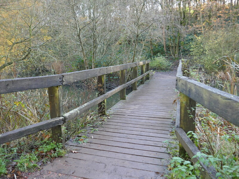 Footbridge Over The Head Of Vicar Pond Jonathan Thacker Geograph