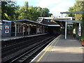 Ickenham tube station, platforms