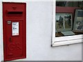 SY8097 : George V postbox, Milborne St Andrew by Maigheach-gheal
