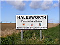 TM3776 : Halesworth Town Sign by Geographer