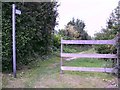 Footpath to Kenwick Park