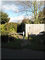 Footpath to Littlehampton starting near Langmead Close