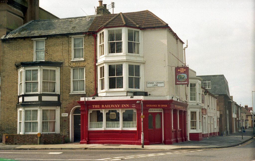 Pubs of Gosport - The Railway Inn (1987) © Barry Shimmon :: Geograph ...