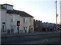 Portland: postbox № DT5 28, Fortuneswell