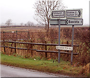 SP4065 : Road sign, Long Itchington by Andy F
