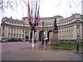 TQ2980 : Westminster : Admiralty Arch by Lewis Clarke