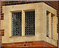 TA0225 : Beacon Garth, Hessle - Detail - Mullion Window by David Wright