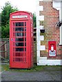 Telephone box and postbox, Upton Lovell