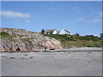 NM3023 : Fionnphort beach by Ian Cunliffe