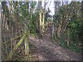 Footpath junction near Crouch Lane