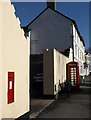 Victorian postbox, East St, Ashburton