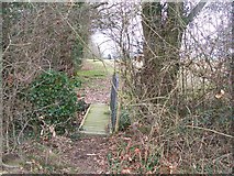 TQ7948 : Footbridge to Lamb's Cross by David Anstiss
