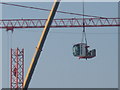 Dismantling an arc crane