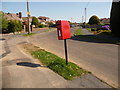 Barton on Sea: postbox № BH25 178, Barton Way