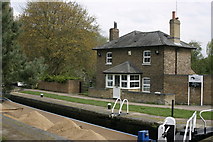 TQ0584 : Uxbridge Lock, Grand Union Canal by David Kemp
