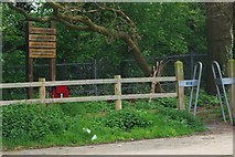 TQ7693 : Gate to the Copse by Glyn Baker