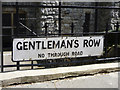 Road sign for Gentleman