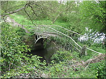 SO8480 : Footbridge over the River Stour near Cookley, Worcestershire by Richard Rogerson