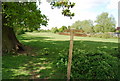 Footpath junction near Barrack Field Crossing