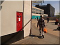 Sheffield: postbox № S1 68, Rockingham Gate