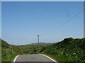 The road east from Rhosbeirio cresting the Hafodllin drumlin