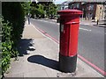 Hither Green: postbox № SE6 25, Brownhill Road