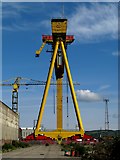 J3575 : Samson or Goliath? by Rossographer