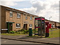 Dorchester: postbox № DT1 209 and phone, Celtic Crescent