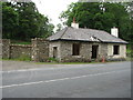 H0895 : Gate Lodge under repair by Willie Duffin