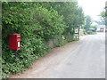 ST5300 : Hooke: postbox № DT8 59 and phone by Chris Downer