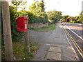 Broadstone: postbox № BH18 122, Lower Blandford Road