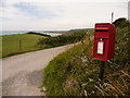 Osmington Mills: postbox № DT3 111, Upton Fort