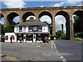 The Bridges pub and South Darenth Viaduct