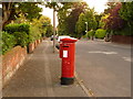 SZ0591 : Parkstone: postbox № BH14 128, King’s Avenue by Chris Downer