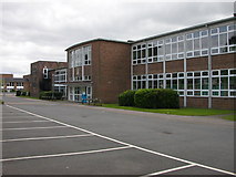 SP5273 : Hillmorton-Ashlawn School by Ian Rob