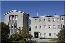NJ9308 : Cruickshank Building, University of Aberdeen by Bill Harrison