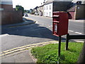 SY4792 : Bridport: postbox № DT6 7, East Road by Chris Downer