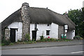 Yealmpton: Old Mother Hubbards Cottage