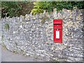 Postbox, Alhampton