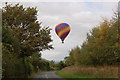 Balloon over the B4221 near Crow Hill