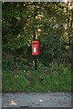 SX1258 : Postbox on the Lerryn road by roger geach