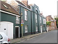 Overhanging building in Colebrook Street