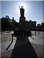 Crewe war memorial - contre jour