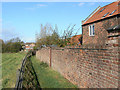 Path past Hempshill Hall Farm