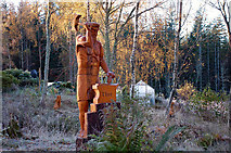 NH4857 : Chainsaw sculpture of Thor and his hammer by Jim Barton