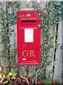 Postbox at Beacon Hill