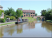 SJ6834 : Shropshire Union Canal at Market Drayton, Shropshire by Roger  D Kidd