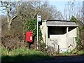 Bus shelter, Moreton Station